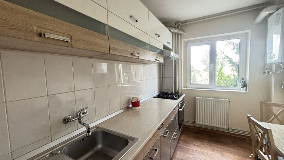 2 camere strada Toamnei in Centrul Civic. - Poză 10