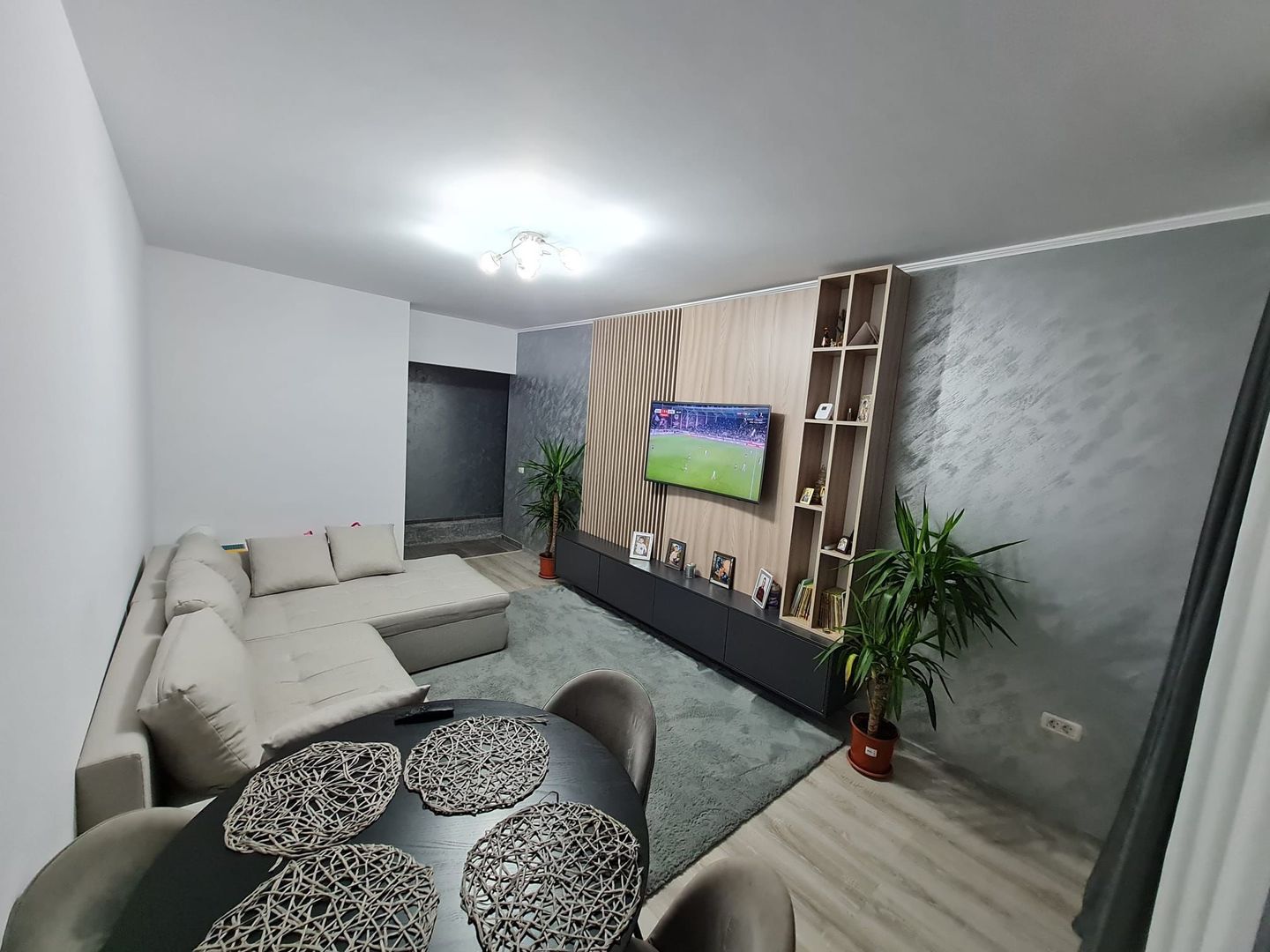 AP. 3 CAMERE - PARCARE INCLUSA, BUCATARIE INCHISA, CENTRALA, COMIS 0% - Poză 1