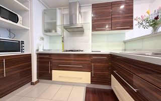 VANZARE 2 CAMERE | COSMOPOLIS  | VEDERE PISCINA | LOC DE PARCARE - Poză 4