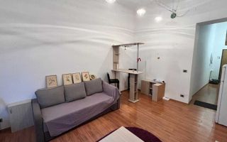 Apart 1 camera ultracentral  cladire istorica - Poză 1