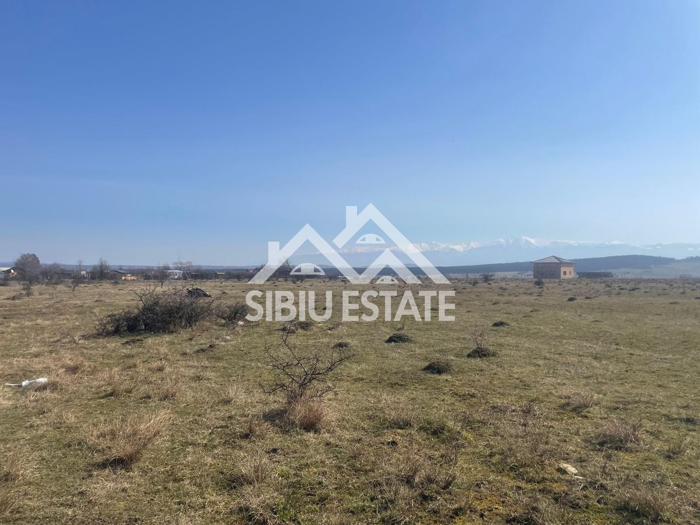 Teren intravilan de vanzare aflat in Zona Aerodrom Magura(Casa de Apa) - Poză 1