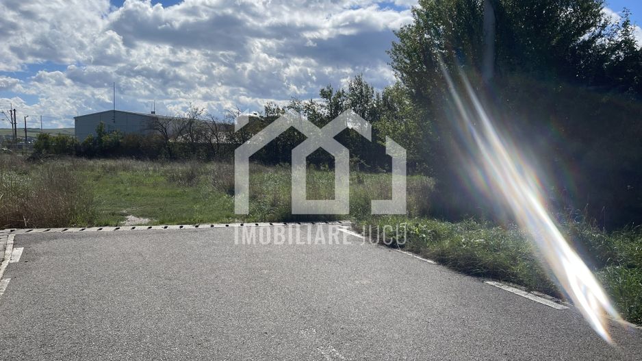 Teren Intravilan 1115mp - Juc-Herghelie - Poză 2