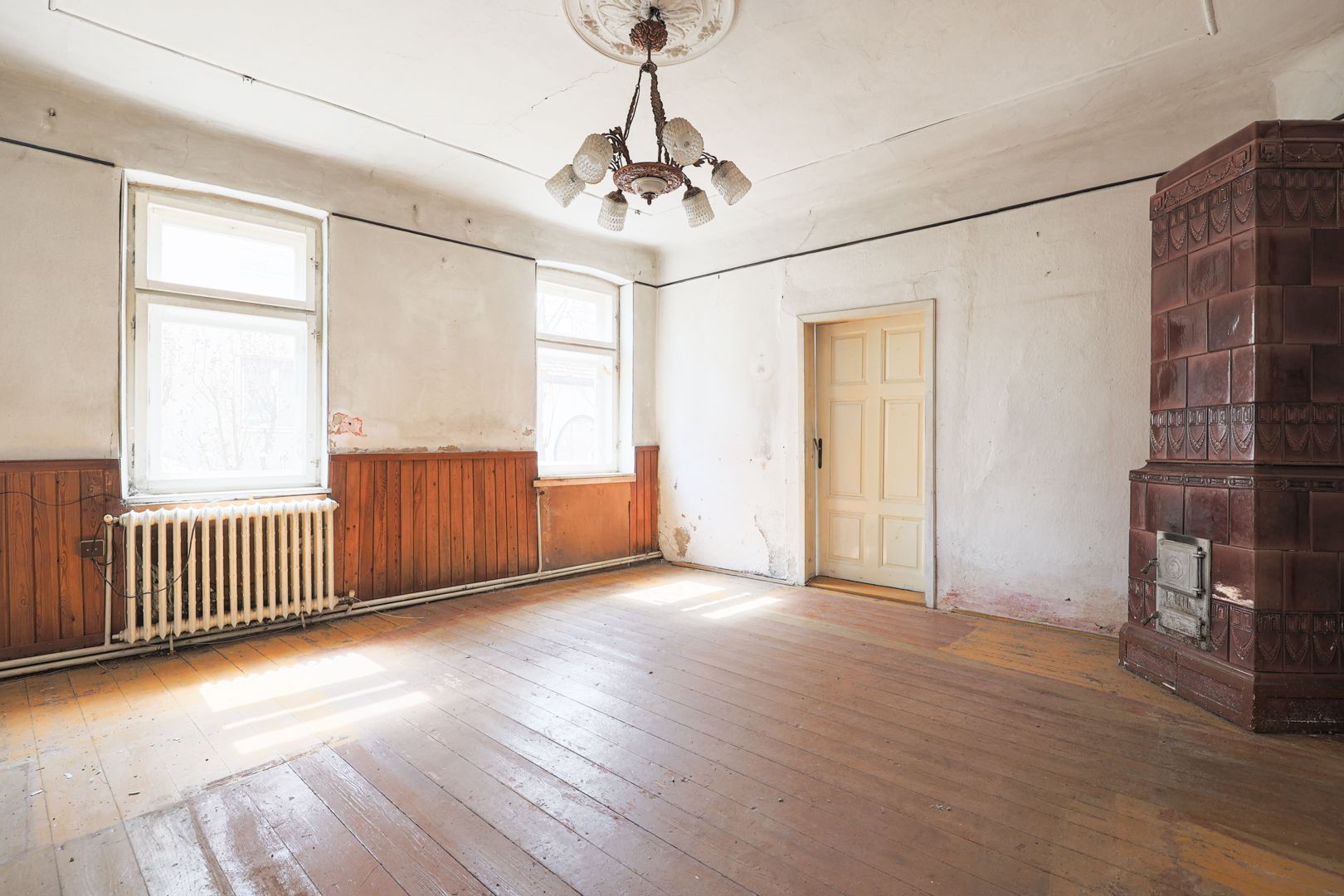 Apartament cu 3 camere,  zonă centrală - 0% comision - Poză 1