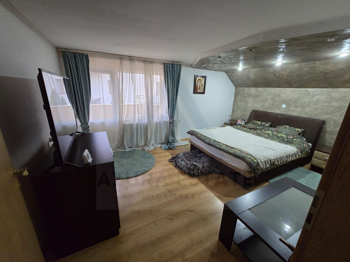 Casa moderna 8 camere pretabil locuinta sau investitie in Selimbar - Poză 1