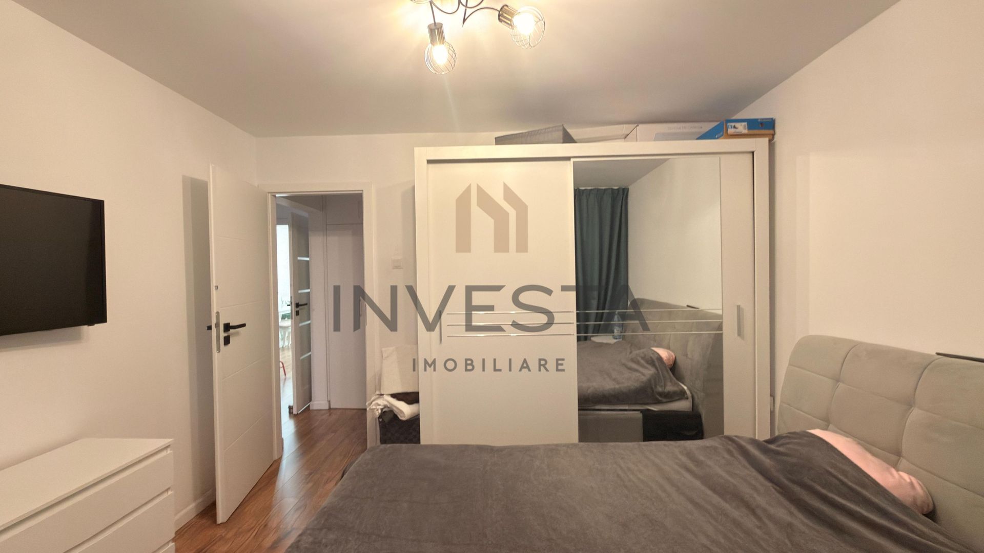 Apartament cu 4 camere decomandate, etajul 1, bloc reabilitat! - Poză 4
