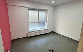 Spaţiu com. Clinica Stomatologică  în faţa staţiei STb S170 - Poză 11