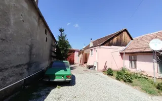 Casă cu garaj și spațiu pentru activitate auto, de vânzare în Rusciori - Poză 12