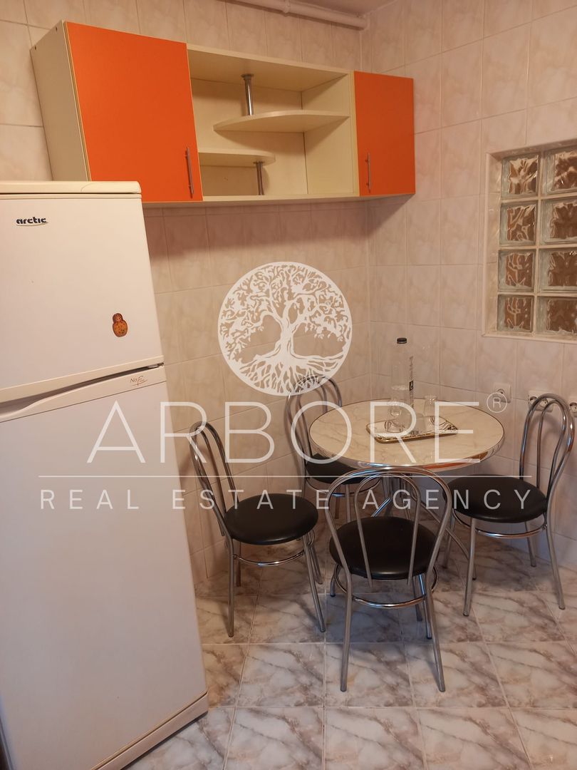 Inchiriere apartament 3camere Unirii - Poză 2