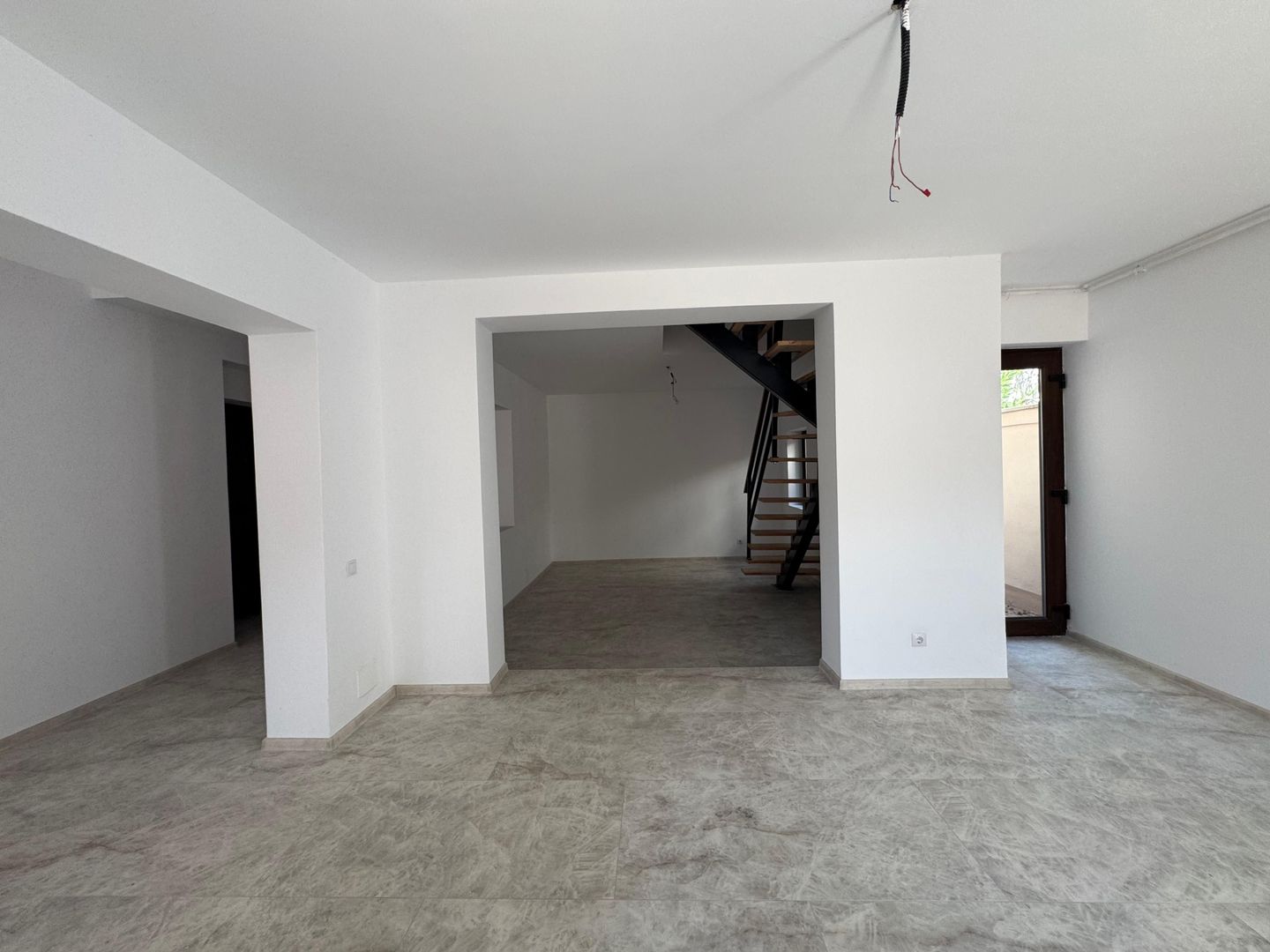 VILĂ CU POTENȚIAL MULTIPLU| HERASTRAU - Poză 7