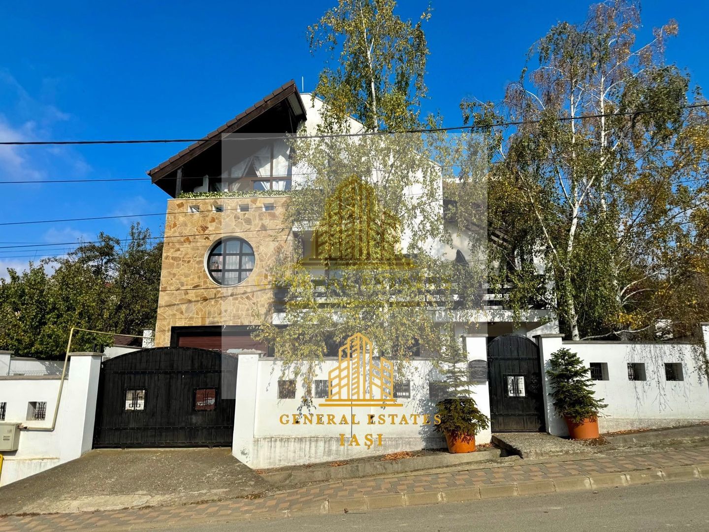 Vânzare Casă în Bucium cu Priveliște Panoramică - Poză 5