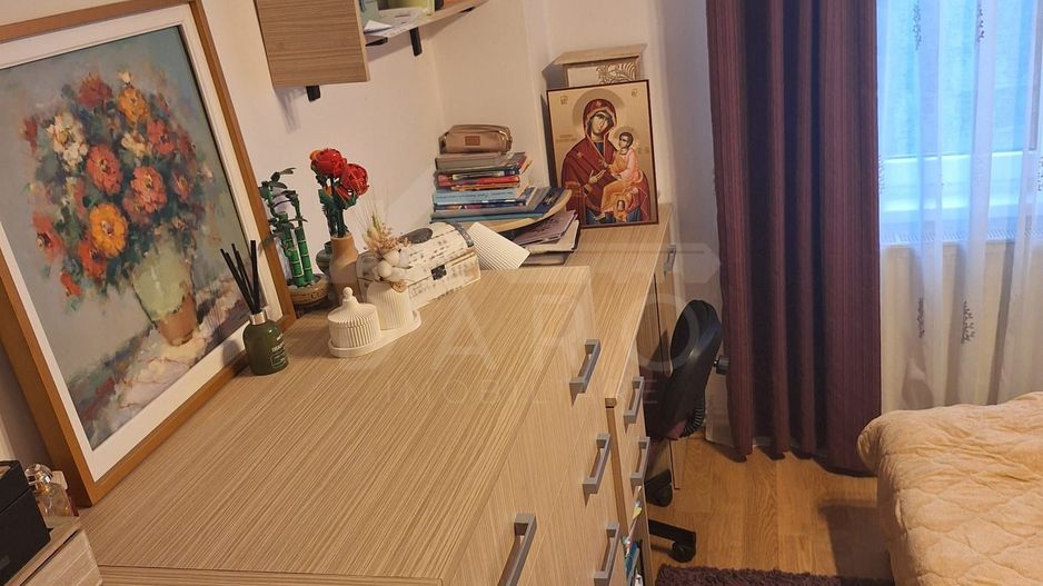 De vânzare apartament cu 3 camere-- 119. 500 EUR - Poză 5