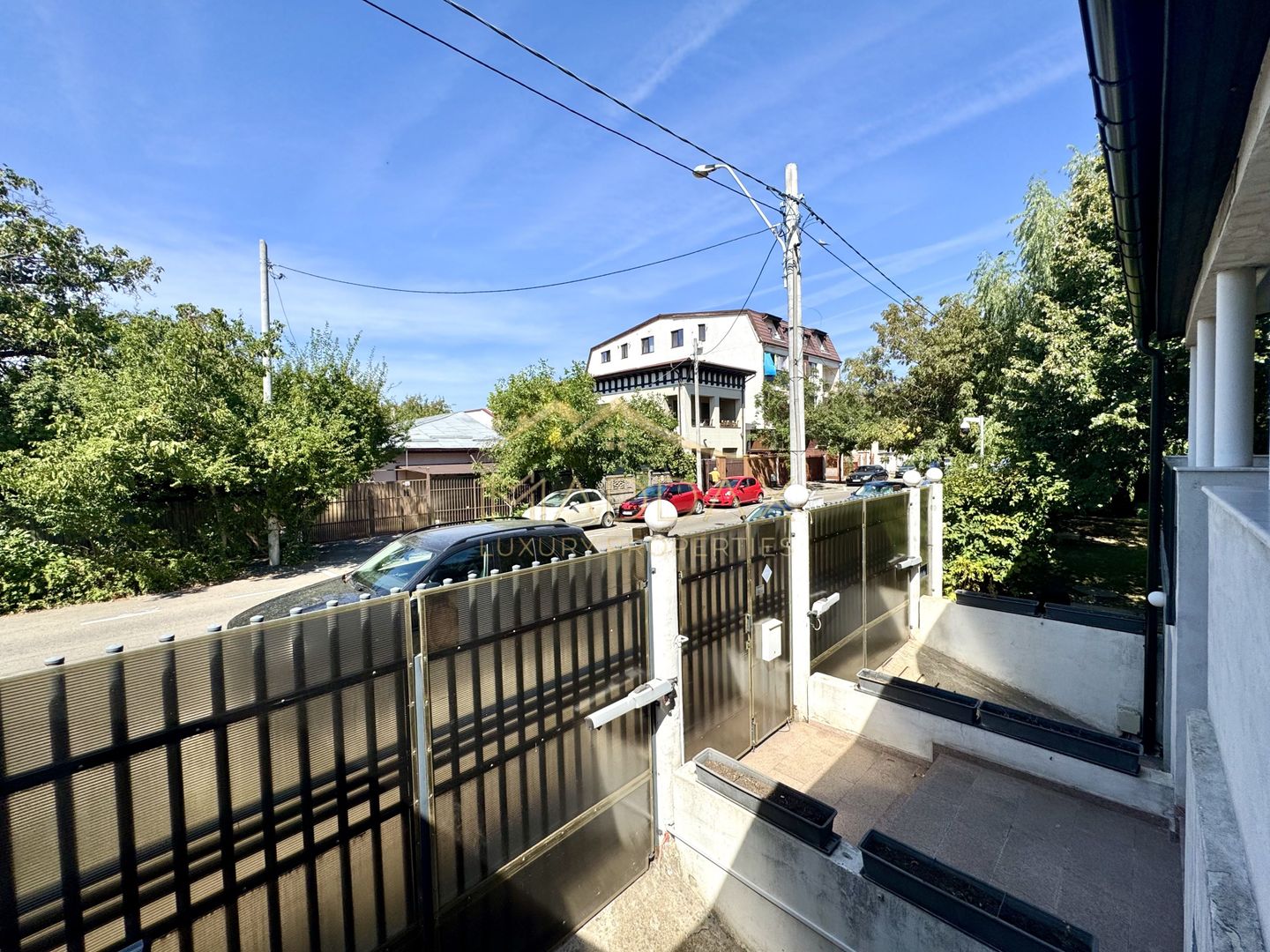 Vila cu 5 camere *344mp* + 400mp Teren // Zona Bucurestii Noi - Poză 21