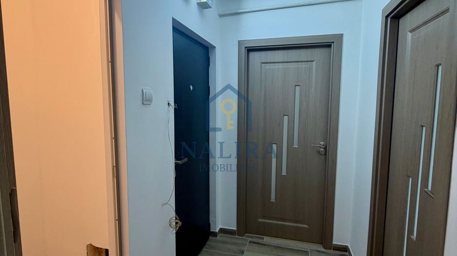 Apartament cu 3 camere et 1 + garaj - Poză 8