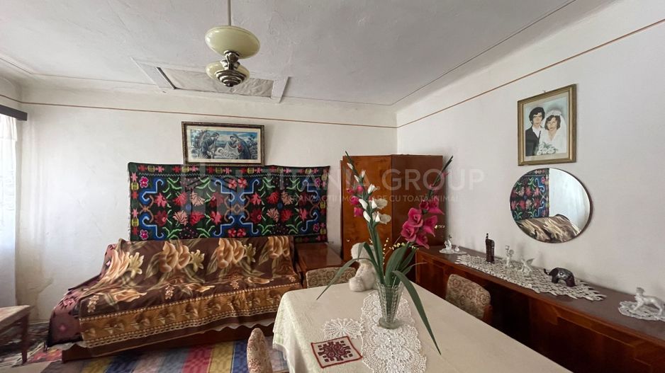 Casa cu teren 1800 mp in Dumbravita,  comision 0 - Poză 5