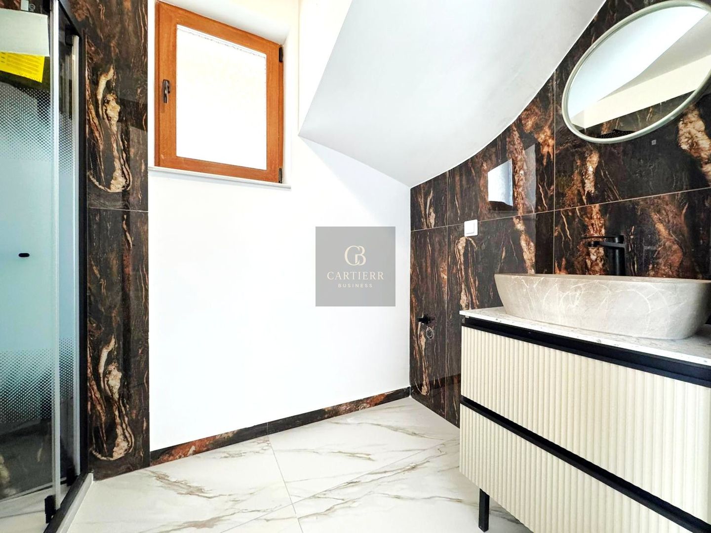 CASĂ + GARAJ | 5 CAMERE | BERCENI | - Poză 11