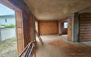 Casa Sibiu, Selimbar 4 camere, 2 bai NOU - Poză 3