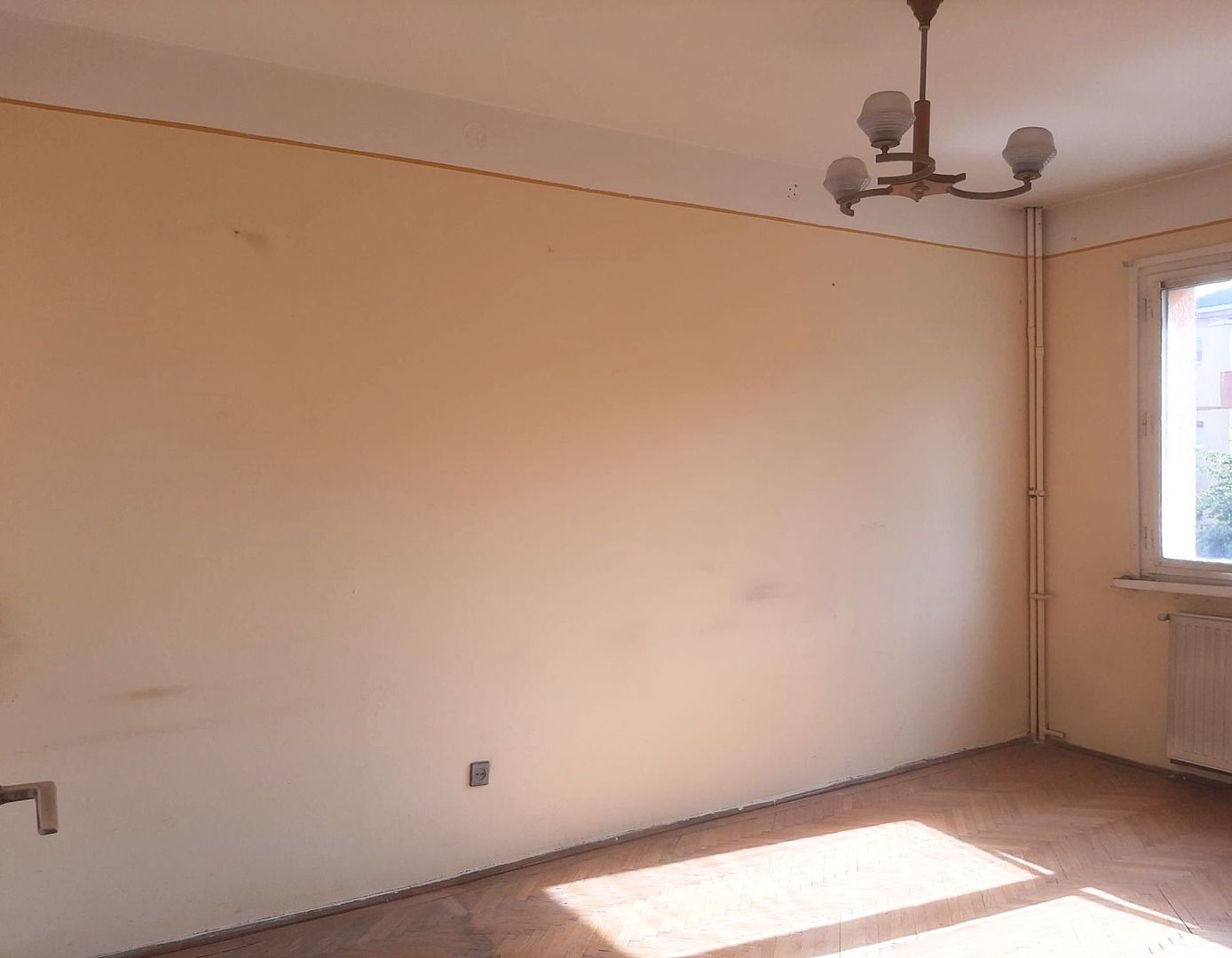 Apartament 2 camere 89000 EUR etaj intermediar foarte aproape de piata Astra - Poză 9