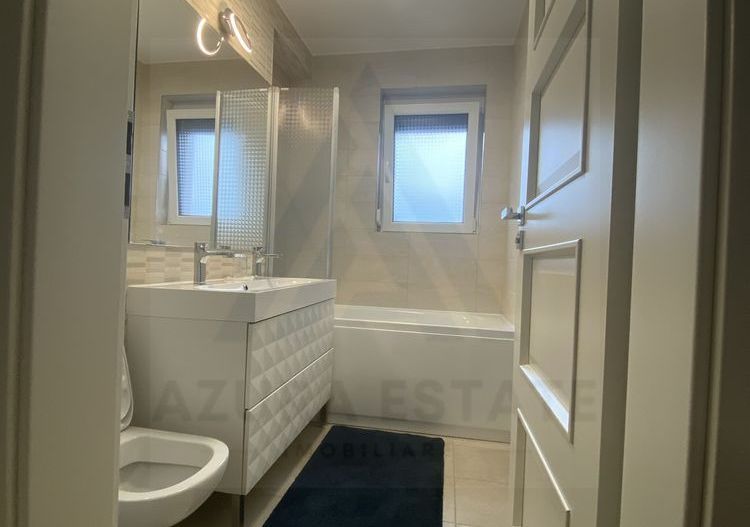 Apartament 3 camere 2 dormitoare 2 bai si balcon zona Strand - Poză 5