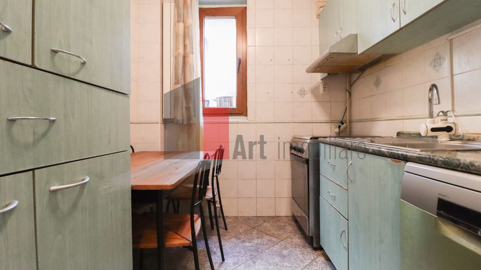 Apartamentul "SUPERMETO", BLOC STRADAL, REABILITAT - Poză 16