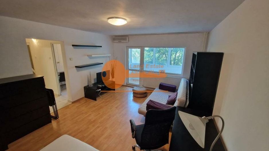 Garsoniera Mall Vitan - Poză 1