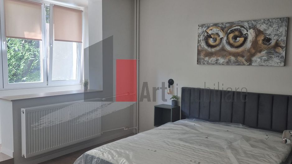 Inchiriez apartament 4 camere, complet renovat, - Poză 12