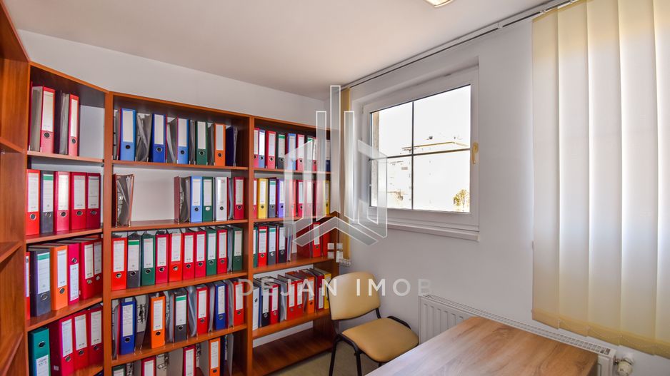 POLICLINICA PARTISA | 318 mp | Zona Centrala - Poză 8