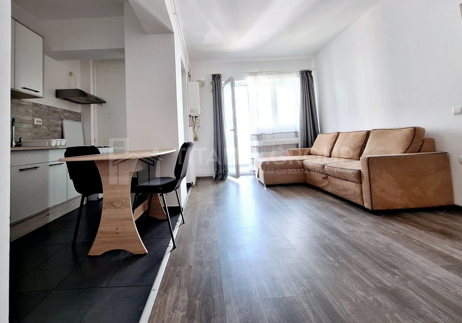 Studio modern de închiriat – 46 mp – Tractorul, Stone Park – 450 €/lună - Poză 1