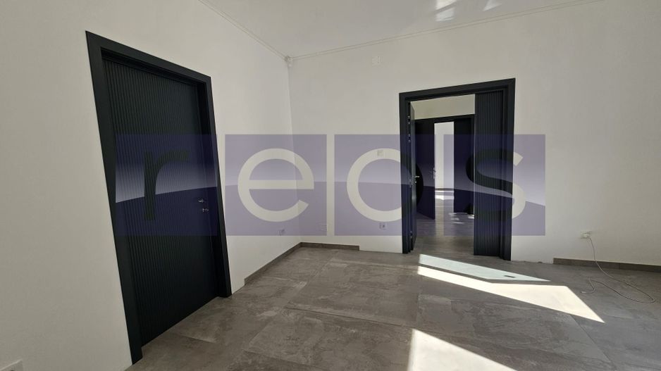 INCHIRIERE SPATIU COMERCIAL IN VILA -PARTER | UNIRII | 124MP | PARCARE - Poză 3