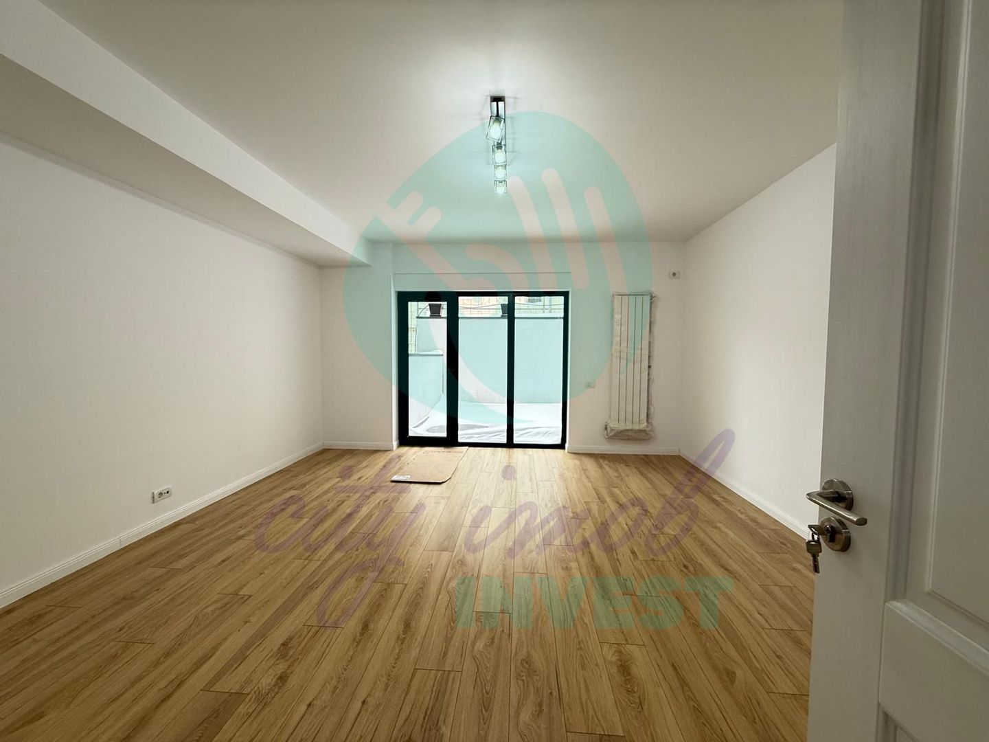 2 camere parter cu terasa generoasa | 8 min Metrou Muncii - Poză 1