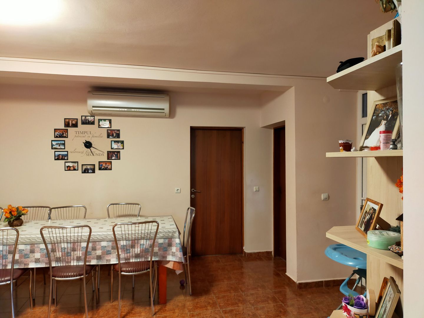 Casa cu 3 apartamente în Dumbravita aproape de pădure - Poză 2