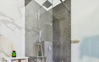 Casă patru camere în locație privilegiatǎ în Dumbrăvița - Poză 9