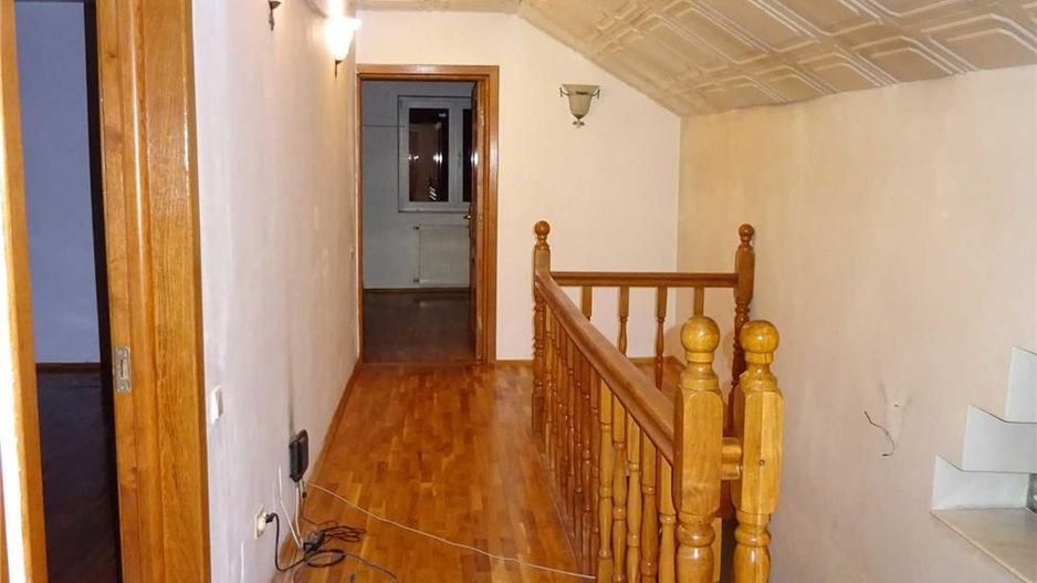 Vila 7 camere 285.000 euro, negociabil - Poză 10
