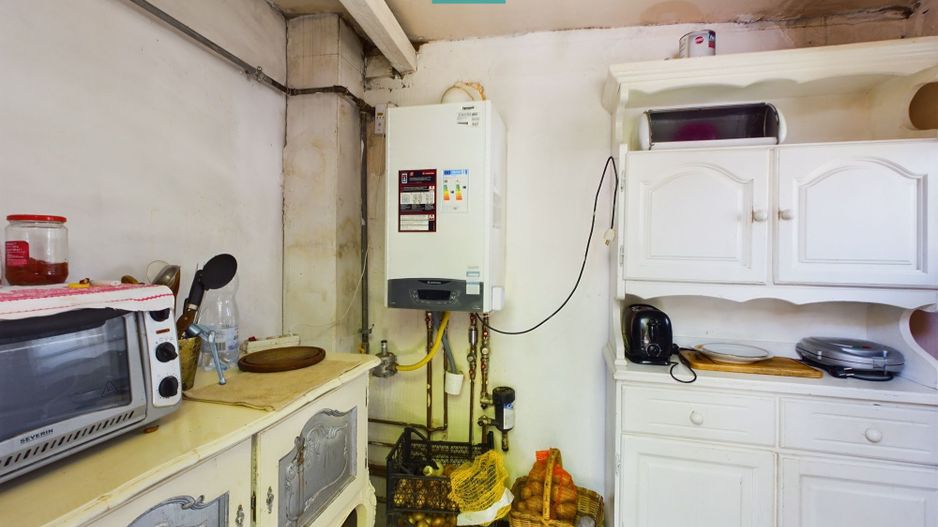 Casă stil conac pe drumul Cetății - Șiria - Poză 18