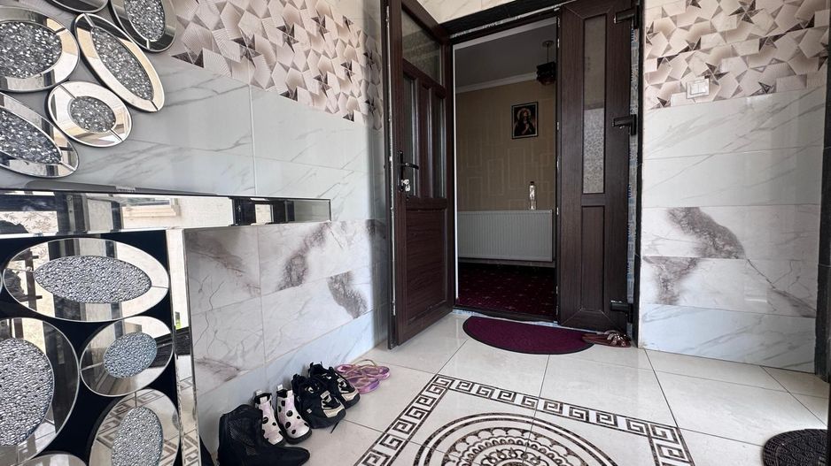 Vânzare casă S+P+E -Valea Voievozilor cu panouri solare si garaj dublu - Poză 17