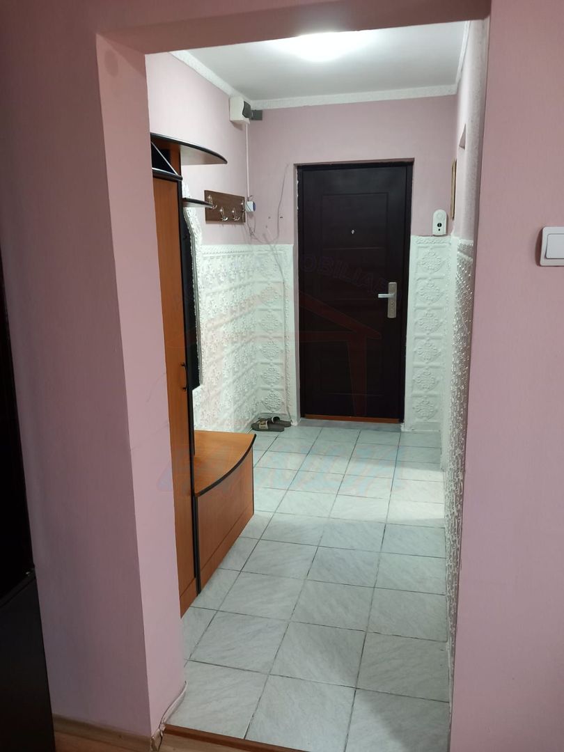 📍De închiriat  2 camere | Micro 17|  1.700 Ron/luna - Poză 4