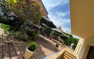 Vila de vanzare in zona Centrala/Orasul de jos - Poză 59