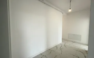 Bloc FINALIZAT la asfalt. Decomandat. Spatiu pod. - Poză 12