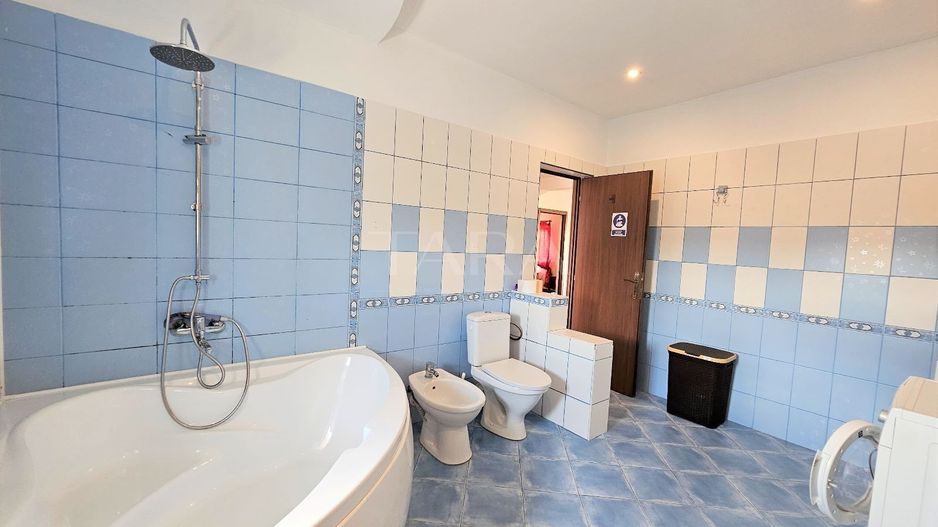 Apartament cu 7 camere de vânzare în Borhanci - Oportunitate unică! - Poză 11