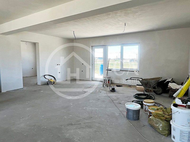 Casa de vanzare cu 4 camere in zona Santandrei, Oradea - Poză 5