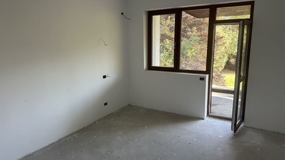 PARADISUL VERDE, VILA 507 MP, LOT 1.095 MP! - Poză 35