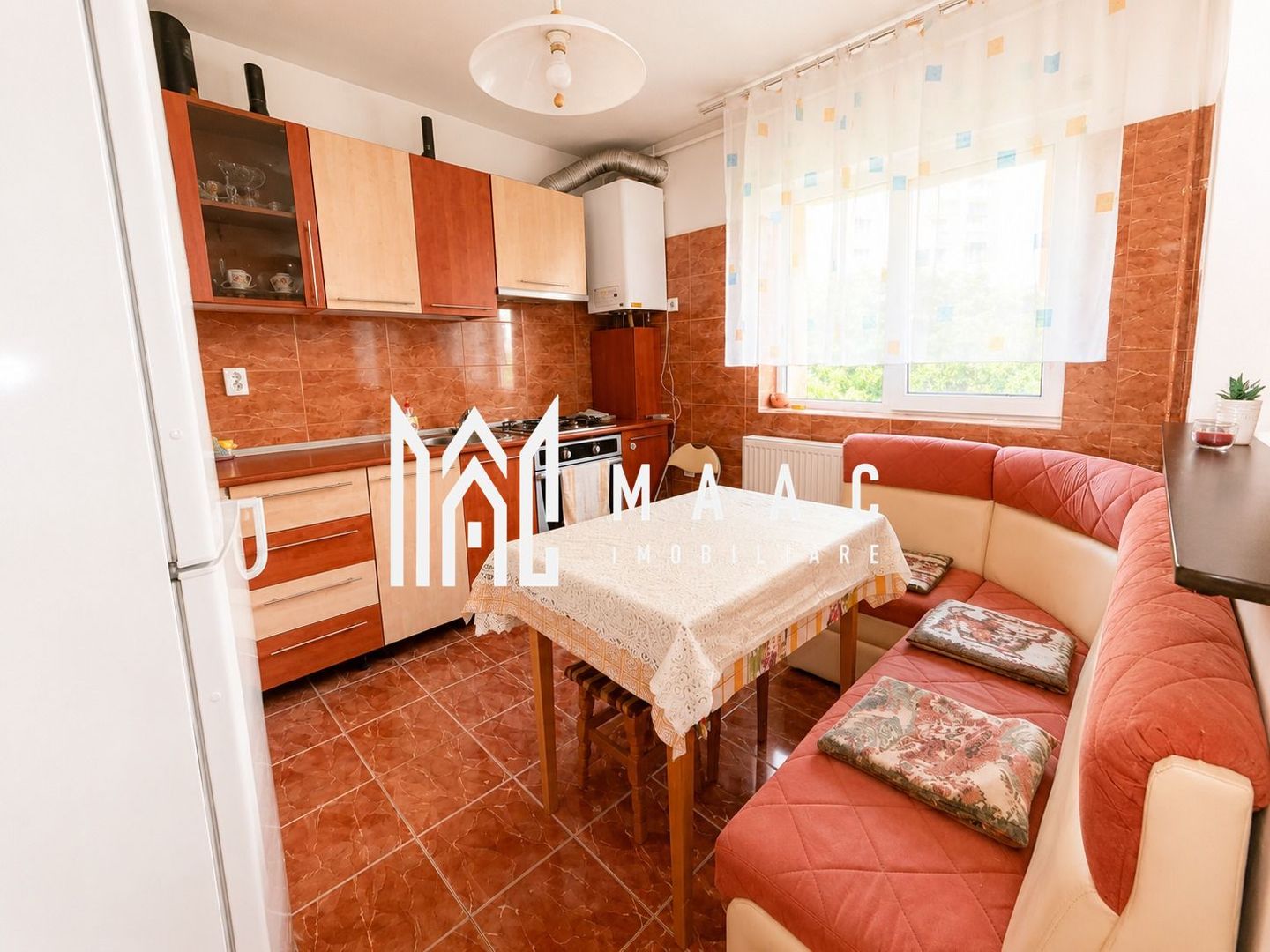 Apartament 4 Camere | 90 mp Utili | 2 Băi | Zonă Muncel V.Aaron - Poză 2