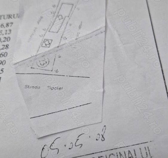 Vand teren cu casa batraneasca zona copou - Poză 1