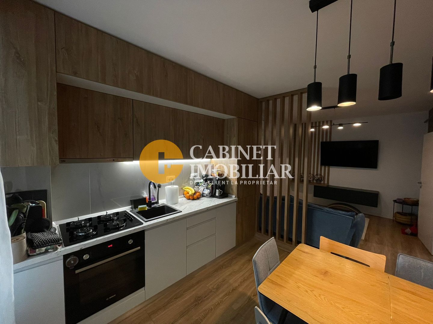 Apartament 4 camere DECOMANDAT et 1 + LOC DE PARCARE + BOXA - PACURARI - Poză 2