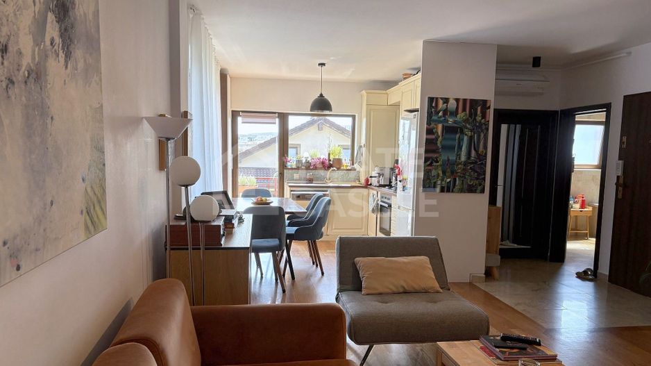 Apartament 3 camere, etaj intermediar, zona Bună ziua - Poză 1