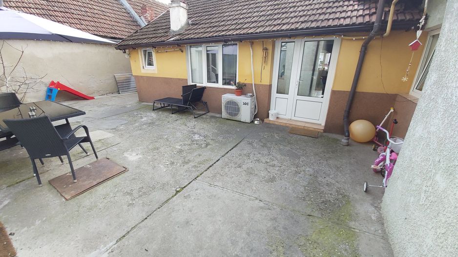 IMOBIL DE LOCUIT SI SPATIU COMERCIAL IN ZONA MEHALA -CETATII - Poză 10