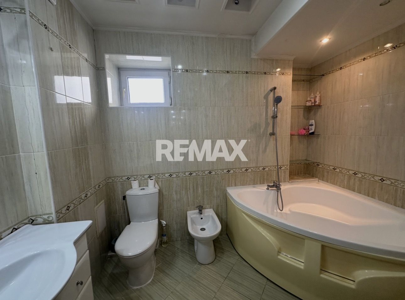 Apartament cu 2 odăi +living ultra centru, Mun. Chișinău - Poză 6