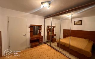 Apartament superb, ultracentral, 3 camere, centrala proprie si 2 locuri parcare - Poză 2