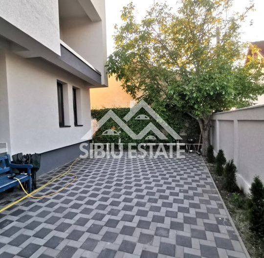 Casa moderna, terasa panoramica, HOME & BUSINESS - Poză 9