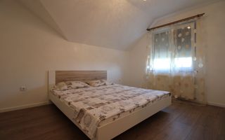 Casa in Blascovici, 5 camere + 3 bai, centrala proprie - Poză 24
