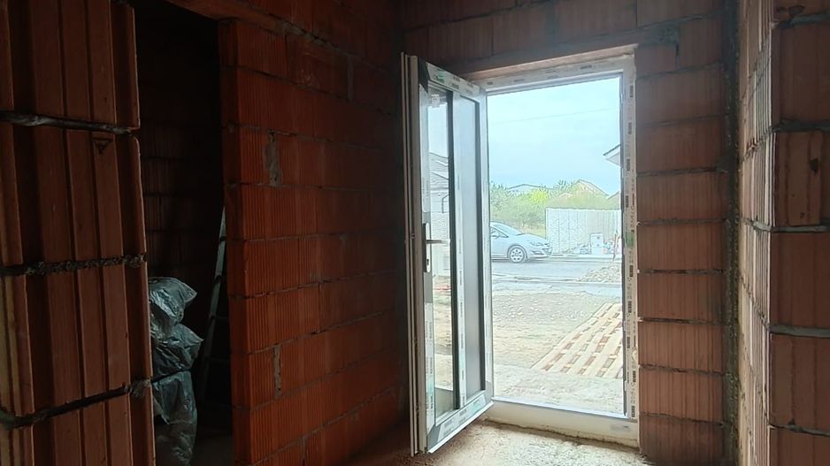 Jumătate de duplex la roșu de vânzare în Giarmata Vii, 129,52 mp utili - Poză 18